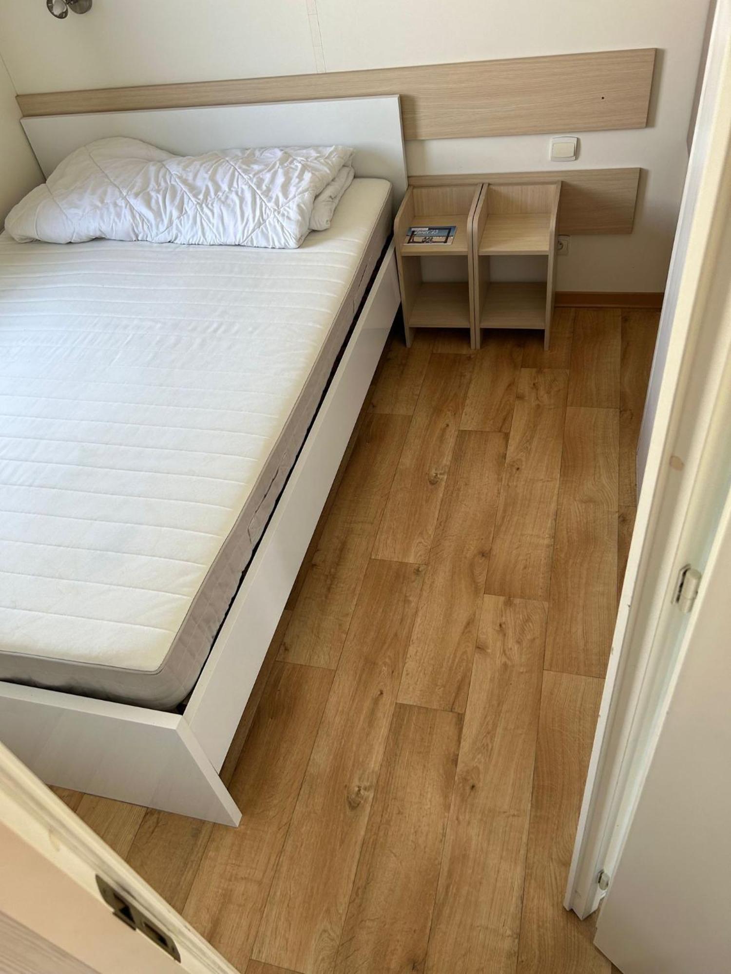 Luxueuze Stacaravan 4Pers Met Terras En Tuintje Bredene Exterior foto